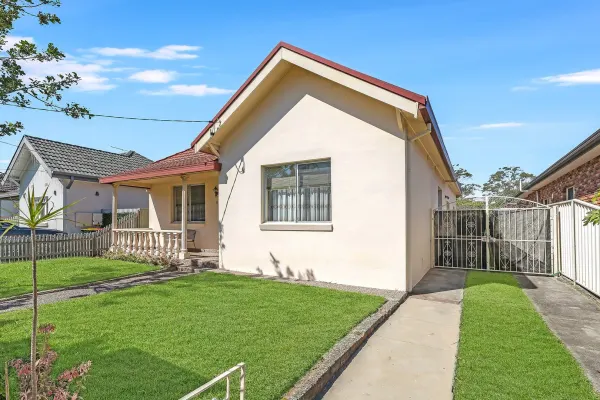 67 Tweedmouth Avenue (1/8)