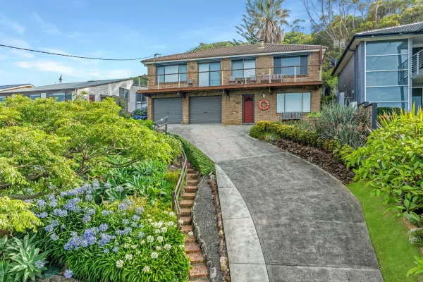 68 Headland Drive (1/22)
