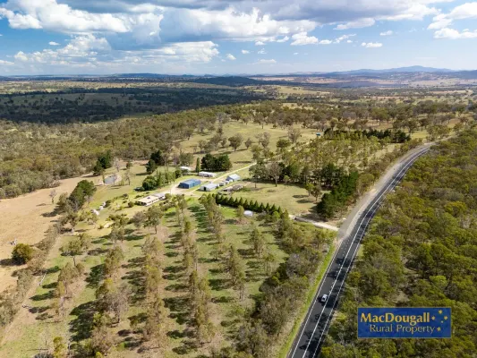 6832 New England Highway (1/3)