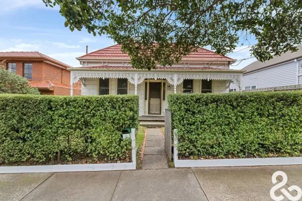 7 & 7A Hotham Street (1/17)