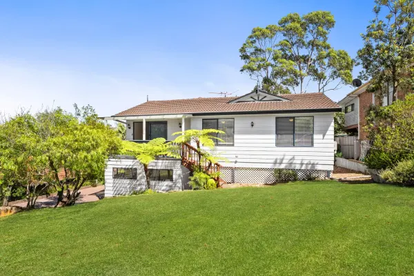 7 Barclay Close (1/15)