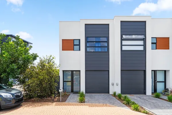 7 Bristol Lane (1/20)
