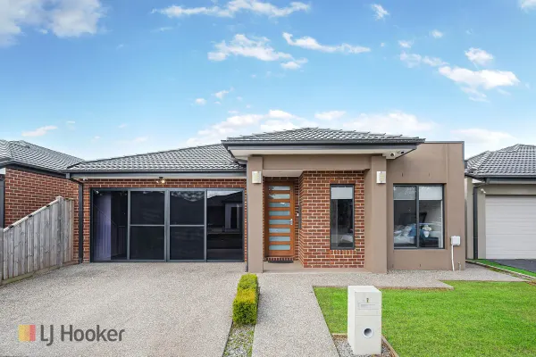 7 Pickering Street (1/24)
