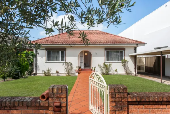 70 Fricourt Avenue (1/1)