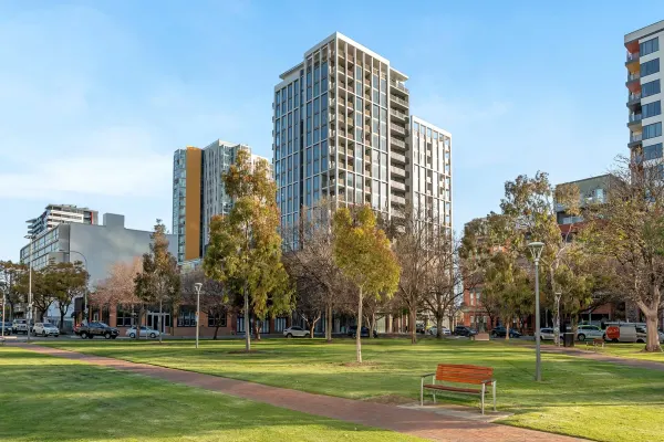 701/181 Waymouth Street (1/2)