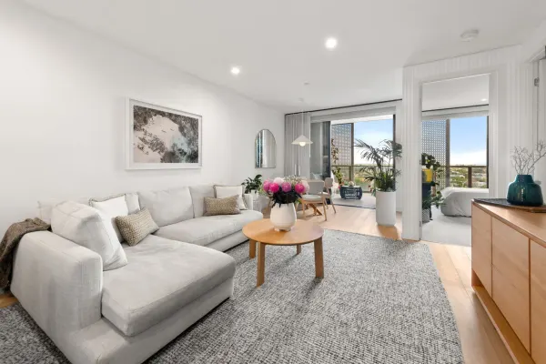 707/241 Glen Huntly Road (1/13)