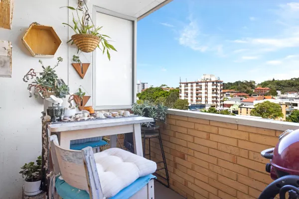 708/212 Bondi Road (1/8)