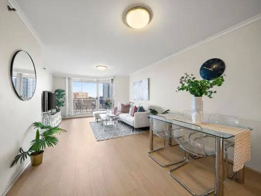 71/5-7 Beresford Road (1/15)