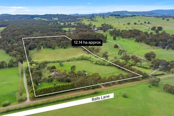 71 Balls Lane (1/3)