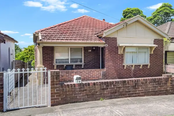 76 Moreton Street (1/14)