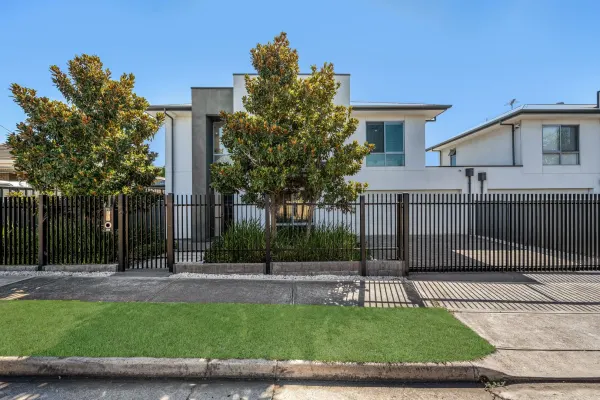76A Kingborn Avenue (1/25)
