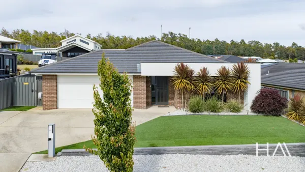 78 Southgate Drive (1/24)