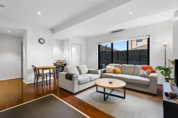 8/1161 Nepean Highway (1/7)