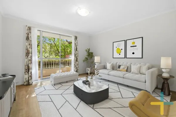 8/121 Burns Bay Road (1/7)