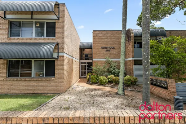 8/208 Brunker Road (1/13)