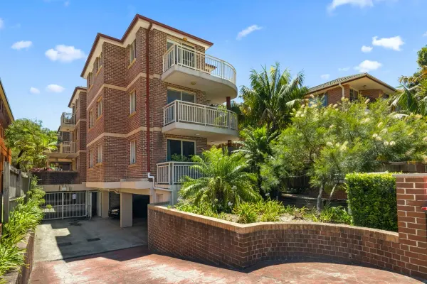 8/264 Maroubra Road (1/10)