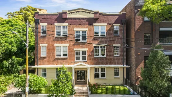 8/3 Farrell Avenue (1/11)