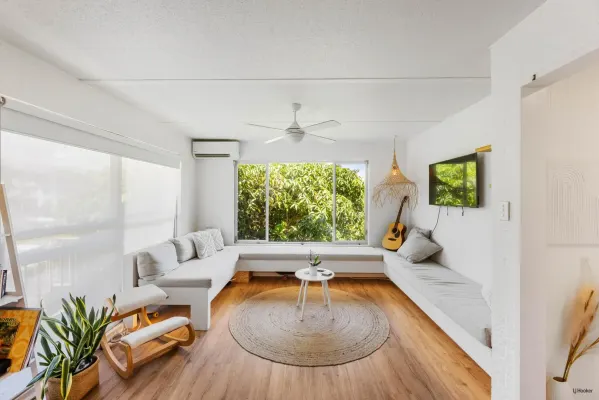 8/34 Coolangatta Road (1/14)