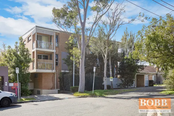 8/4-6 Coleridge St (1/12)