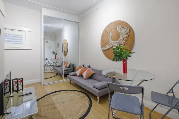 8/42 Bayswater Road (1/8)