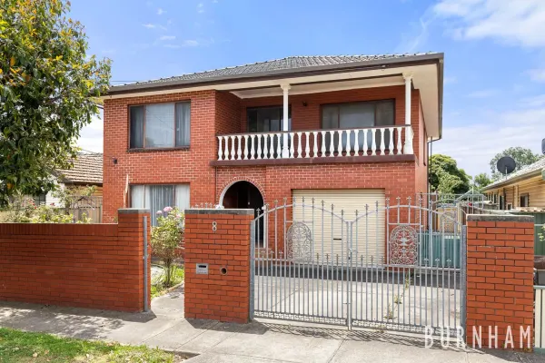 8 Balcombe Street (1/11)