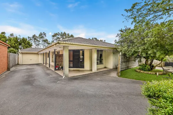 8 Bernard Court (1/21)