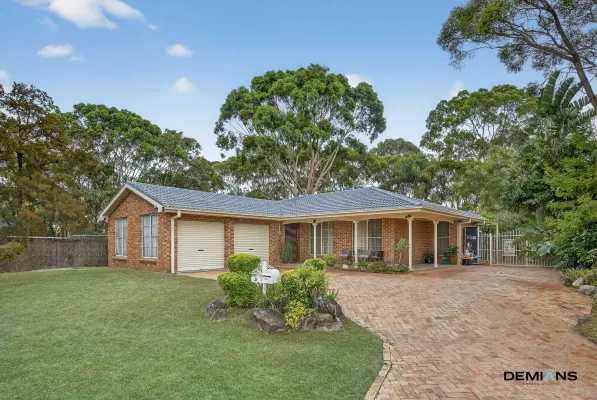 8 Fernleaf Court (1/1)