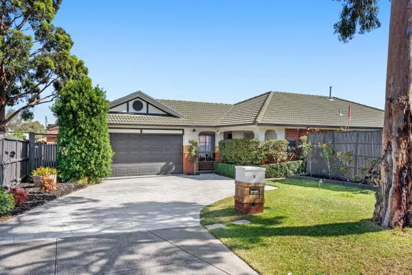 8 Paisley Court (1/23)