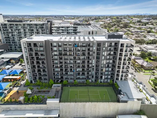 801/868 Blackburn Road (1/9)