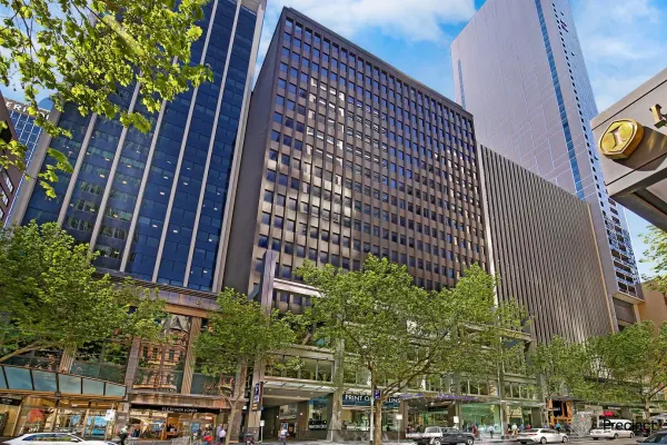 802/480 Collins st (1/9)
