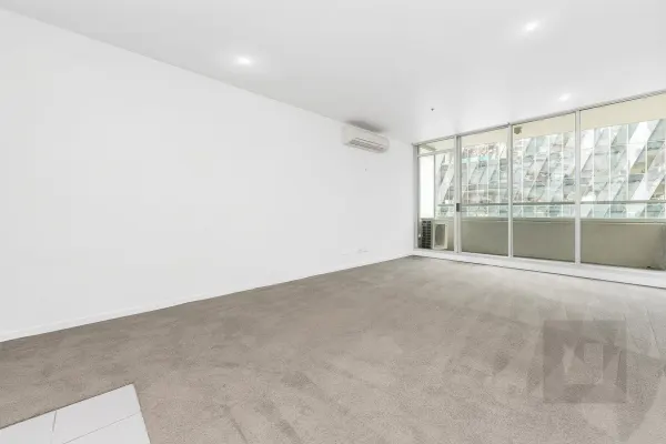 812/8-18 McCrae Street (1/10)