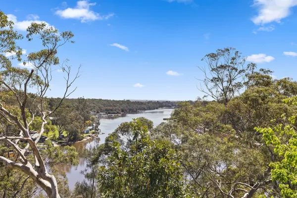 820A Henry Lawson Drive (1/13)