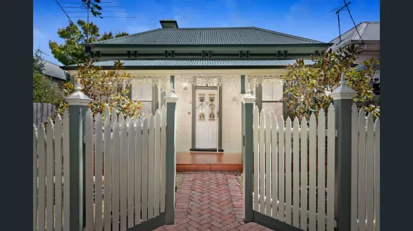 84 Commercial Road (1/22)
