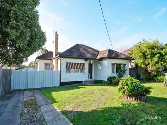 88 Watsonia Road (1/3)