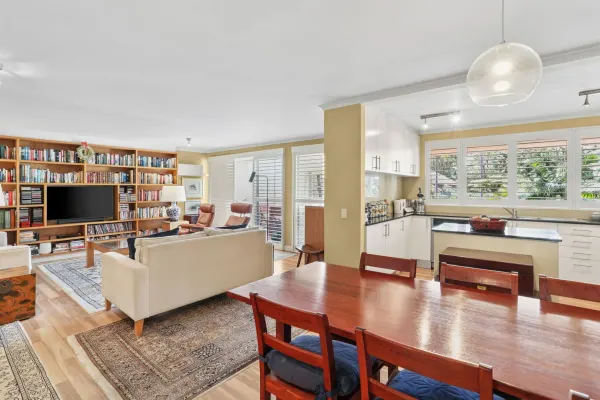 9/400 Glenmore Road (1/6)