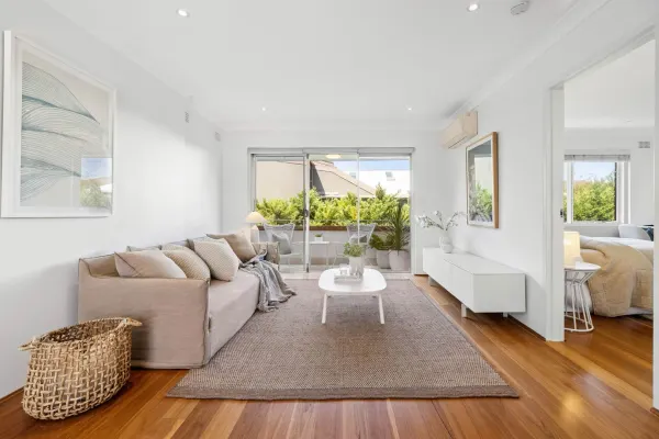 9/62-64 Dudley Street (1/7)