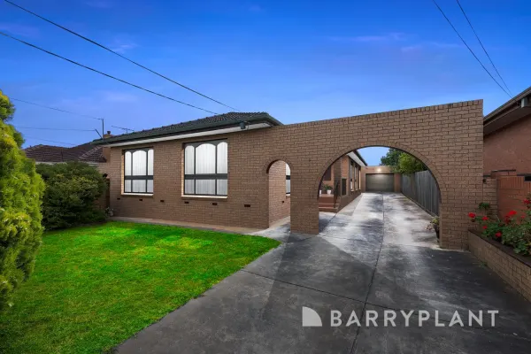 9 Ivanhoe Avenue (1/18)