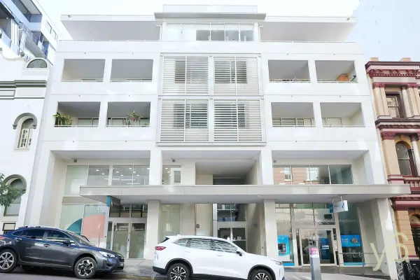 902/24 Bolton Street (1/17)