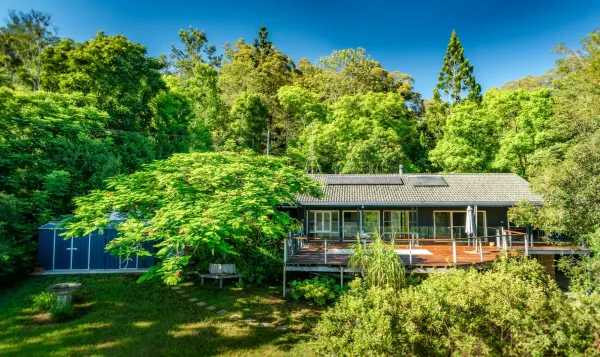917 Waterfall Way (1/40)
