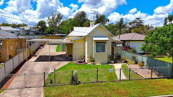 92 Dewhurst Street (1/20)