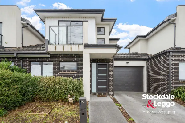 92 Graham Street (1/9)