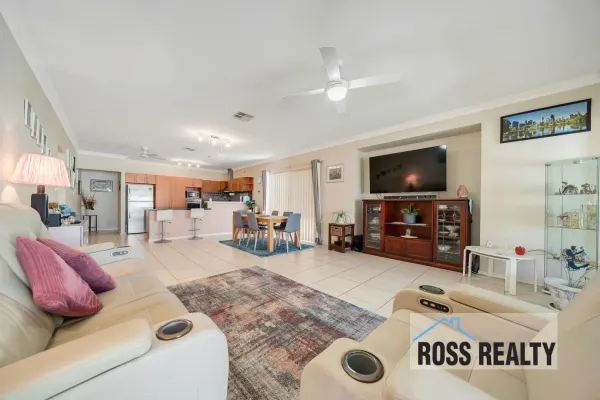 9B Hollitt Place (1/28)