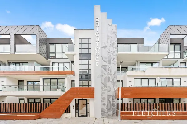 Apt 205/9 Renver Road (1/12)