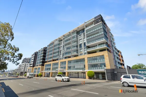 B105/118 Princes Highway (1/10)