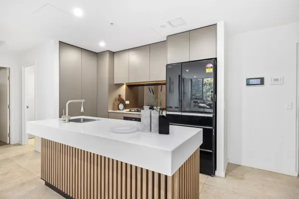 B403/84 Gordon Crescent (1/7)