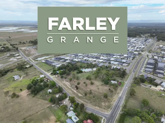 Lot 304 Farley Grange (1/2)