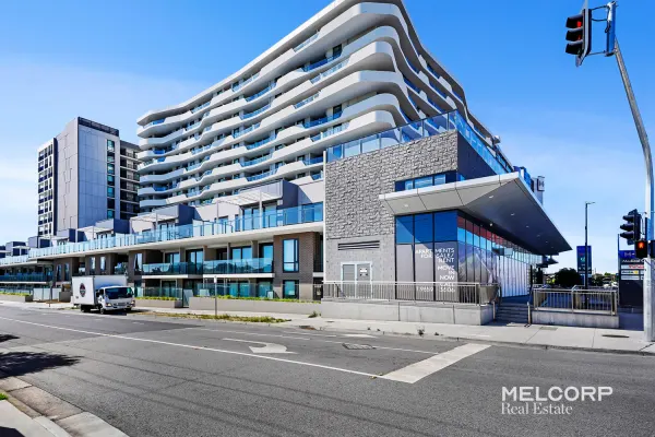 M-City 102/864 Blackburn Road (1/7)