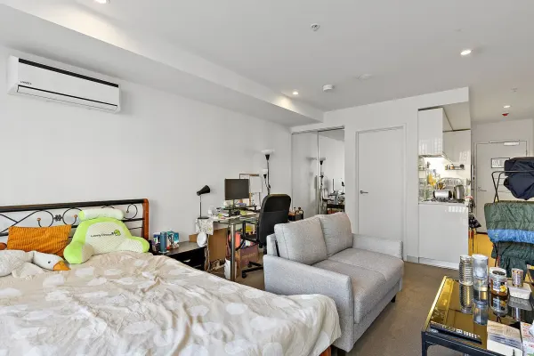 Unit 410/6 Leicester St (1/9)