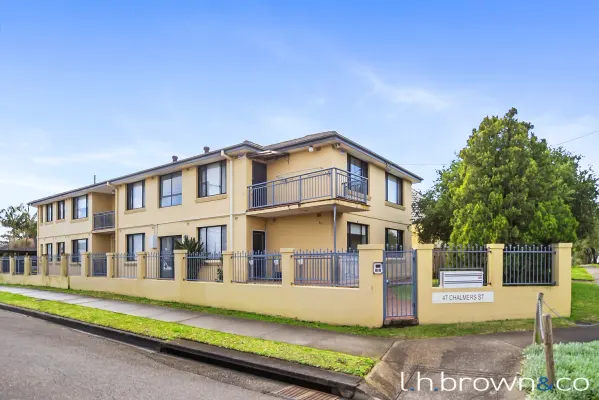 Unit 5/47 Chalmers St (1/9)