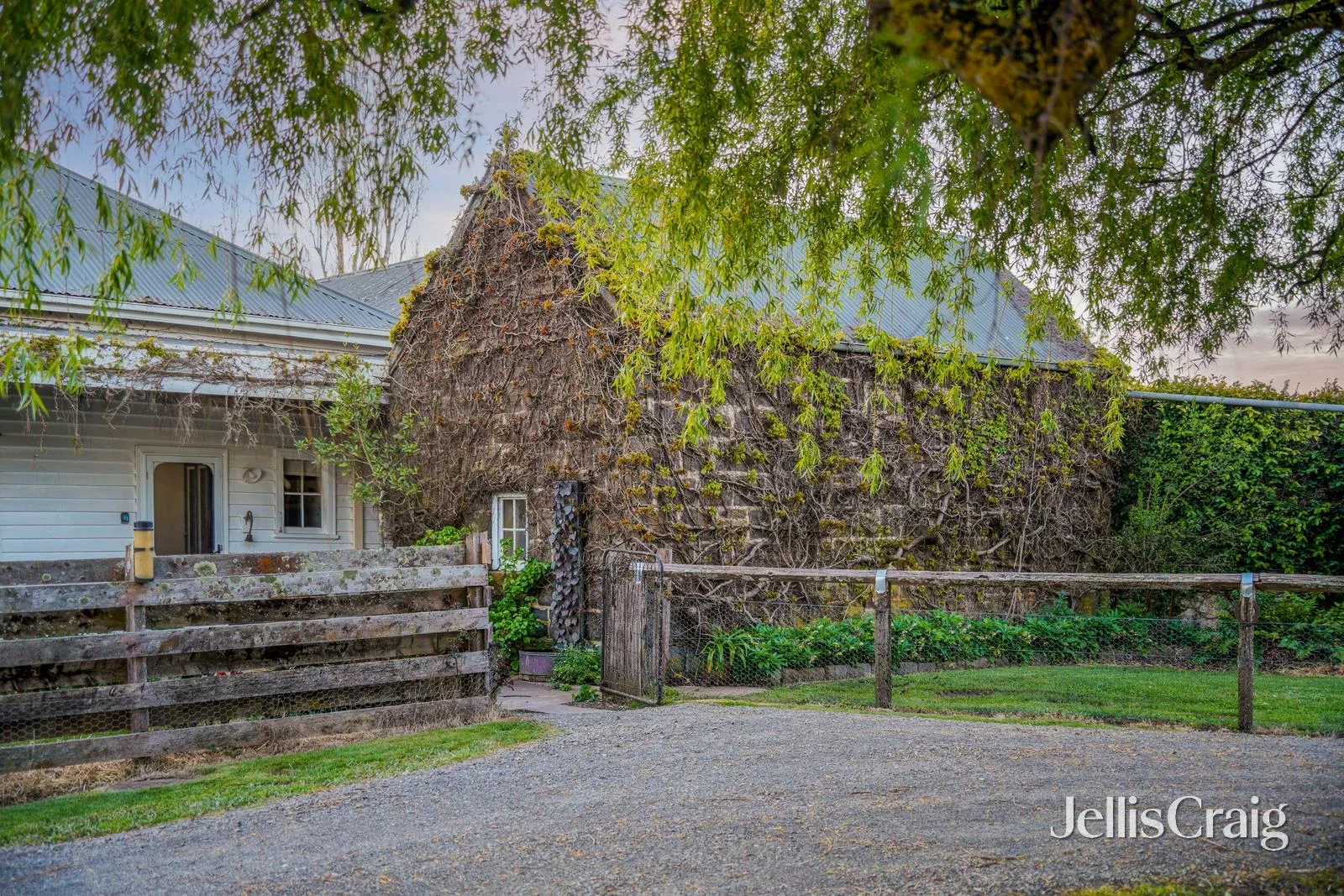 'Woodara' 47 Rowan Road - Image 5